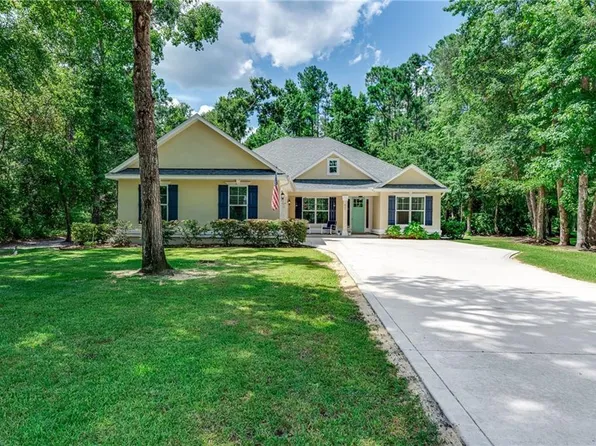 427 Lighthouse Cir, Woodbine, GA 31569