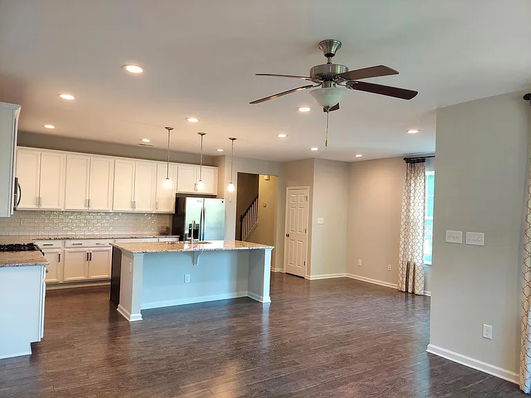 4715 Minutemen Way — Photo 9