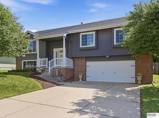 7515 Vane St, Omaha, NE 68122