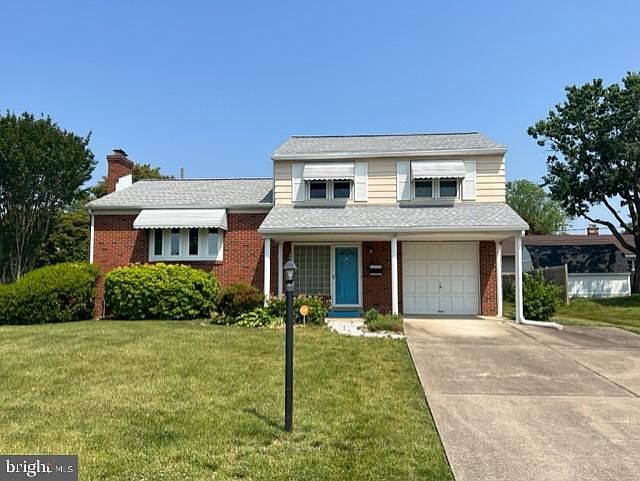 1st image of 12 Fithian Dr