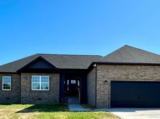 550 N Ridge Dr, Hopkinsville, KY 42240