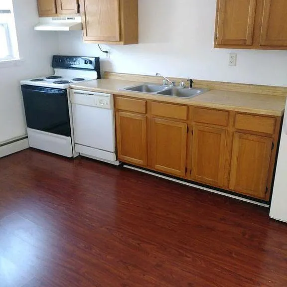608 Sheridan Rd — Photo 8