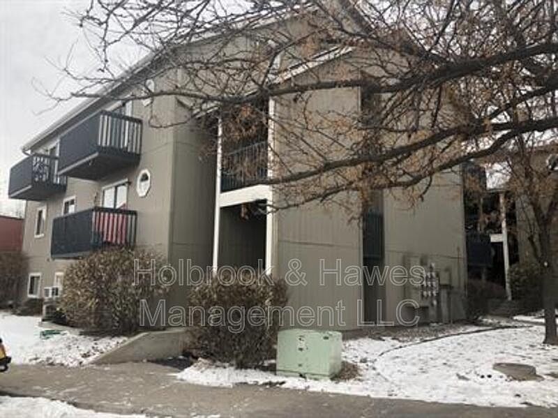 1st image of 4531 Boardwalk Dr Unit Y-9