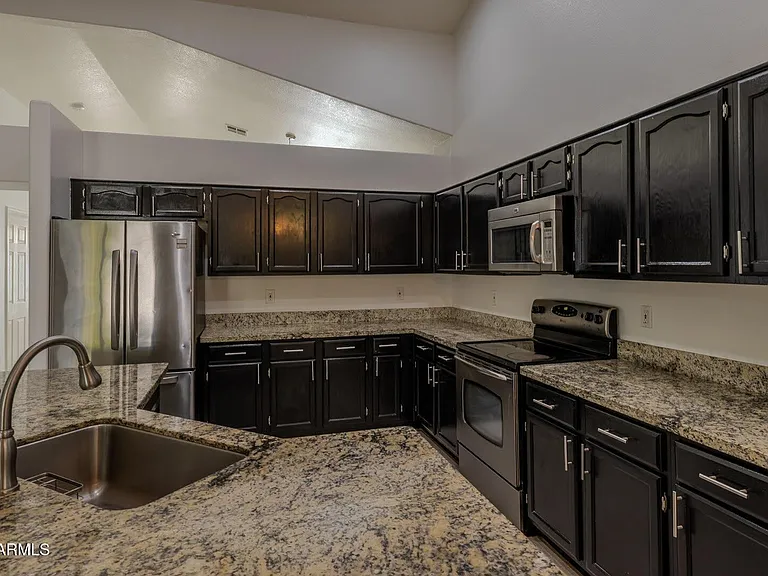 3125 E Cottonwood Ln — Photo 14
