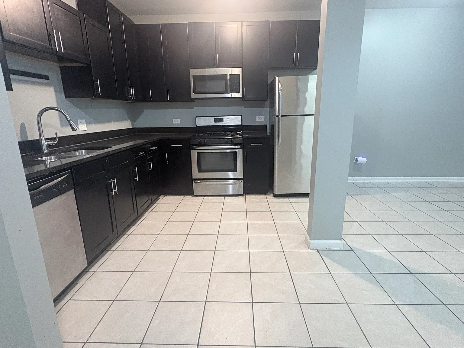 2 bed, $1,475 — Photo 3