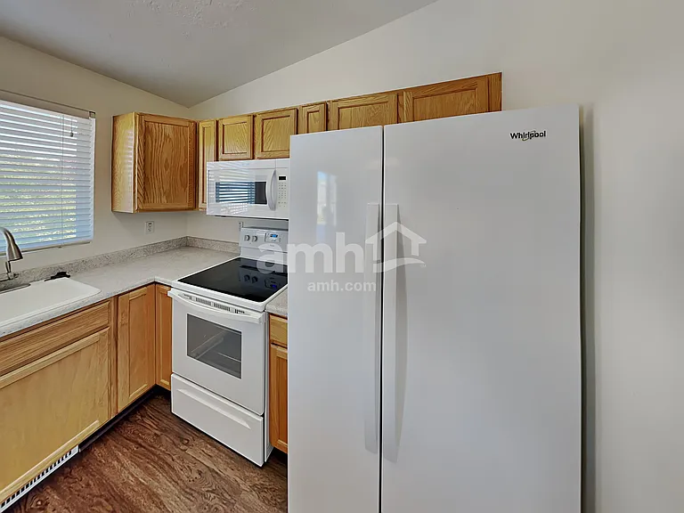 2862 W 2175 S — Photo 4