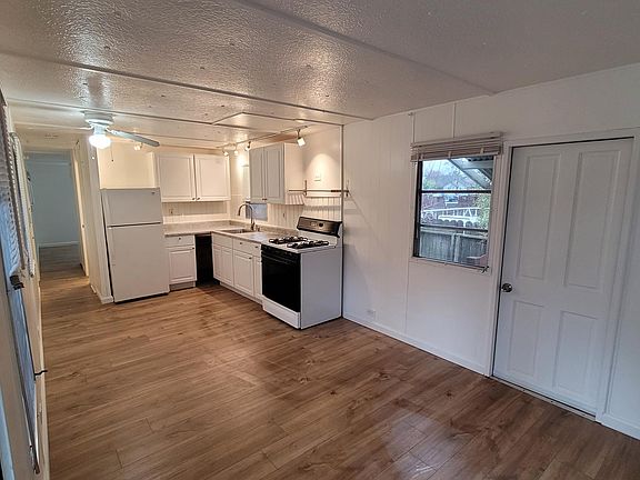 4th image of 9661 Old Redwood Hwy #D