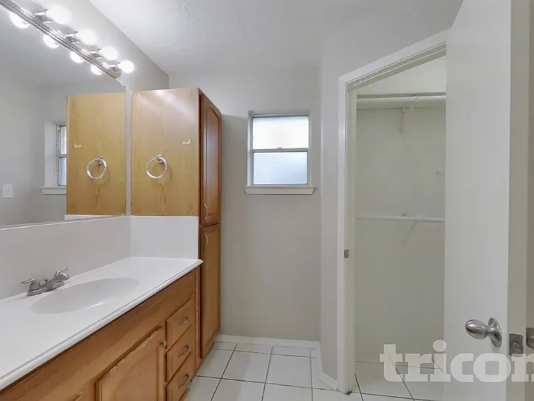14831 Waterside Dr — Photo 9