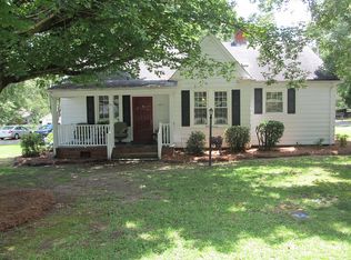 1011 S 9th St, Lillington, NC 27546