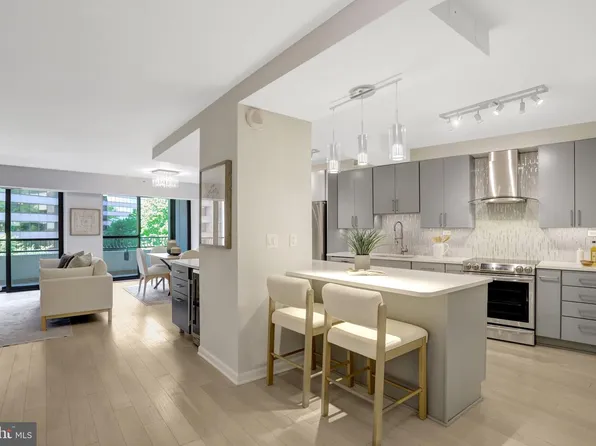 1300 Crystal Dr APT 601S, Arlington, VA 22202