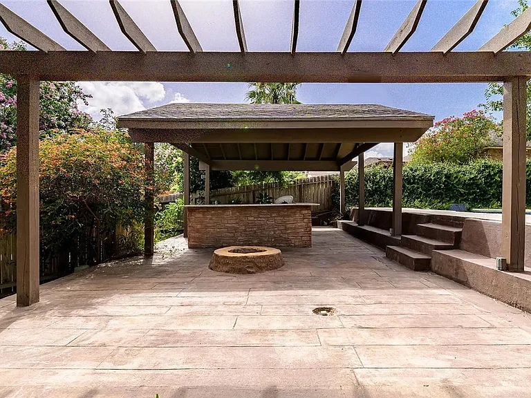 14810 Beal Dr — Photo 11