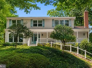 3843 30th St N, Arlington, VA 22207