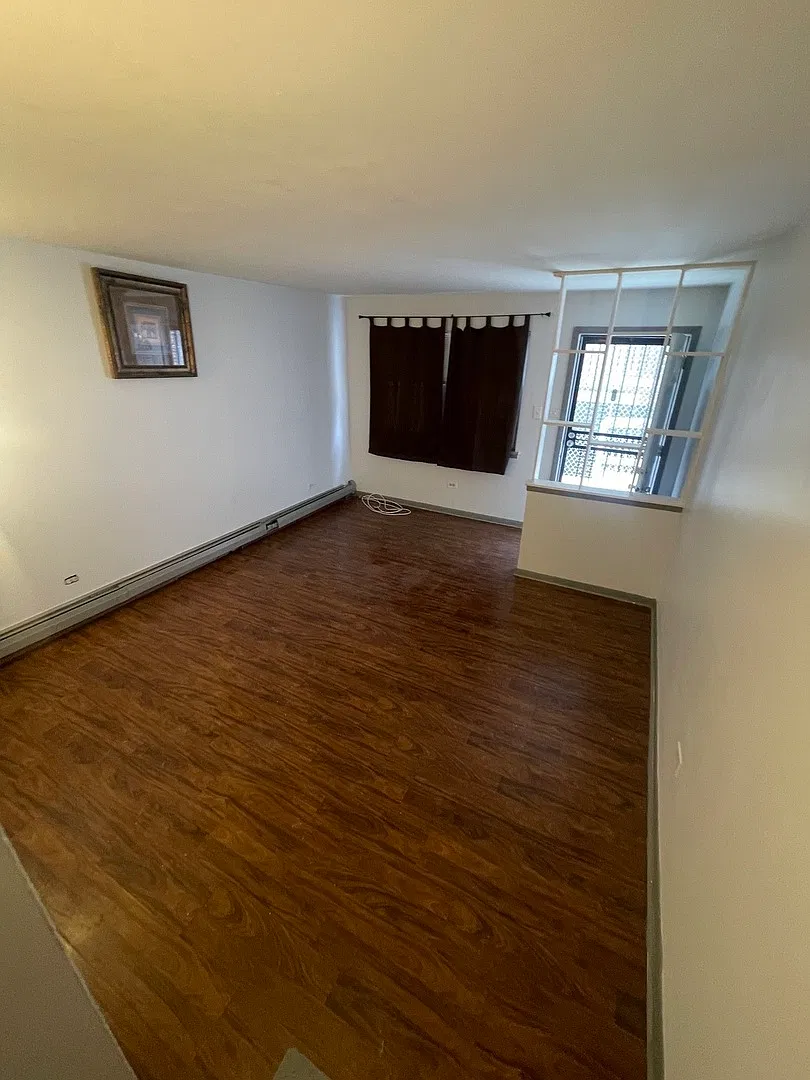 2 bed, 1.5 bath, 984 sqft, $1,850 — Photo 2