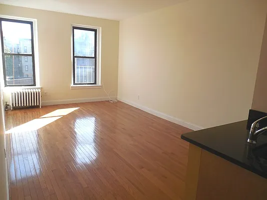 Rented by Vickers Realty | media 2