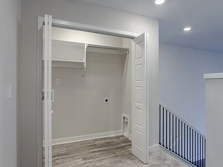 3735 SW Clayton Pl — Photo 11