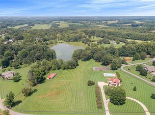 181 Country Dr, Statesville, NC 28625