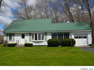 30 Doris Park Dr, Constantia, NY 13044