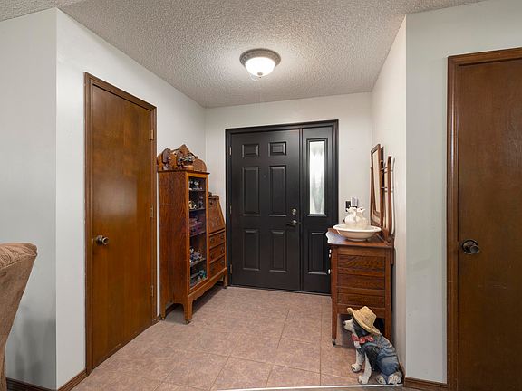 4th image of 8430 N Oaklawn Drive