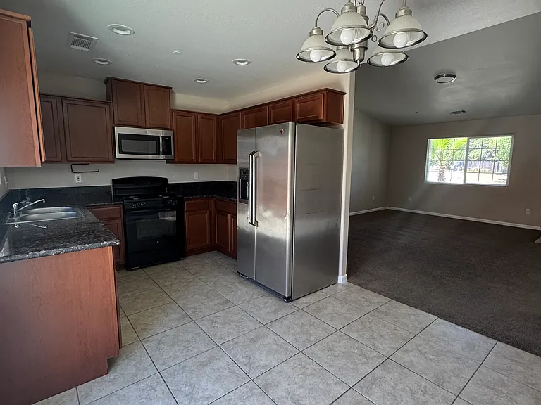 6640 Meadowlark Ave — Photo 5