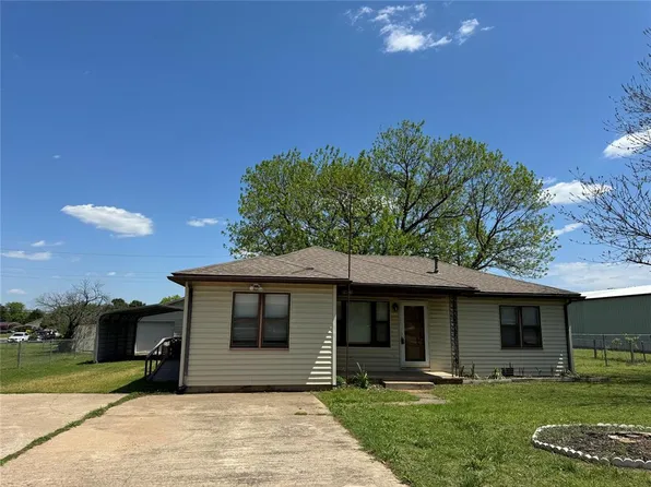 607 N Sharon St, Tecumseh, OK 74873