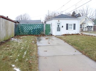 2214 Orchard St, Racine, WI 53405