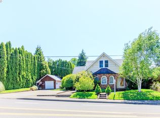 4514 E Burnside St, Portland, OR 97215