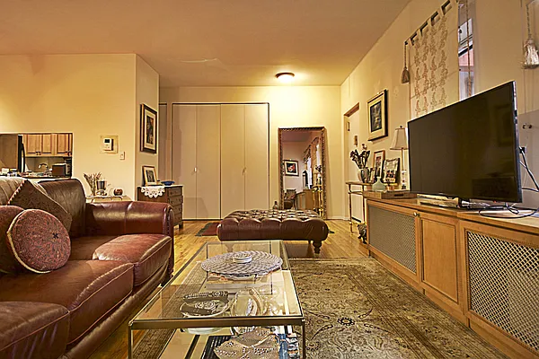 Rented by Bird & Swing LLC | media 16