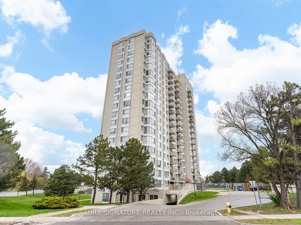 3077 Weston Rd #401, Toronto, ON M9M 3A1