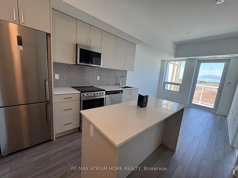 1005 Dundas St E #536 — Photo 2