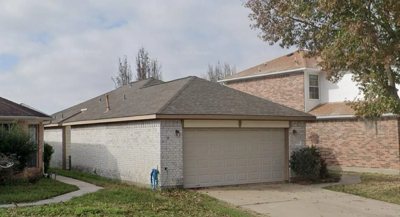 3 bed, 2.0 bath, 1302 sqft, $1,800 — Photo 4