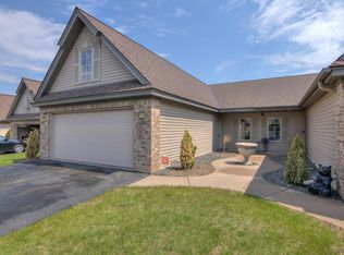 1912 Stone Crk, Hudson, WI 54016