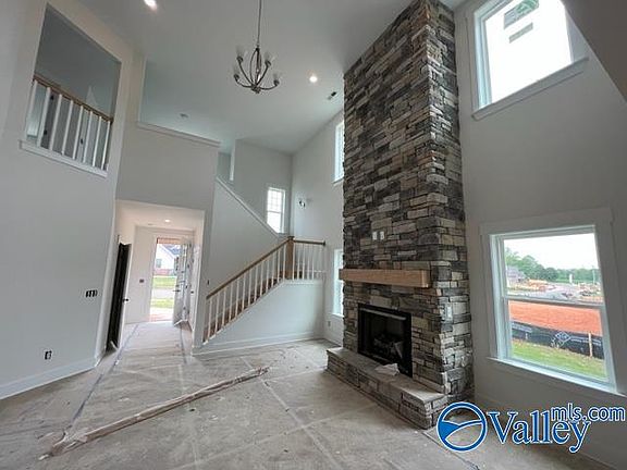 5th image of 317 Creek Grove Ave