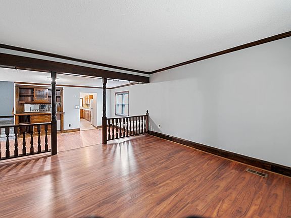 5th image of 764 Edmund Ave