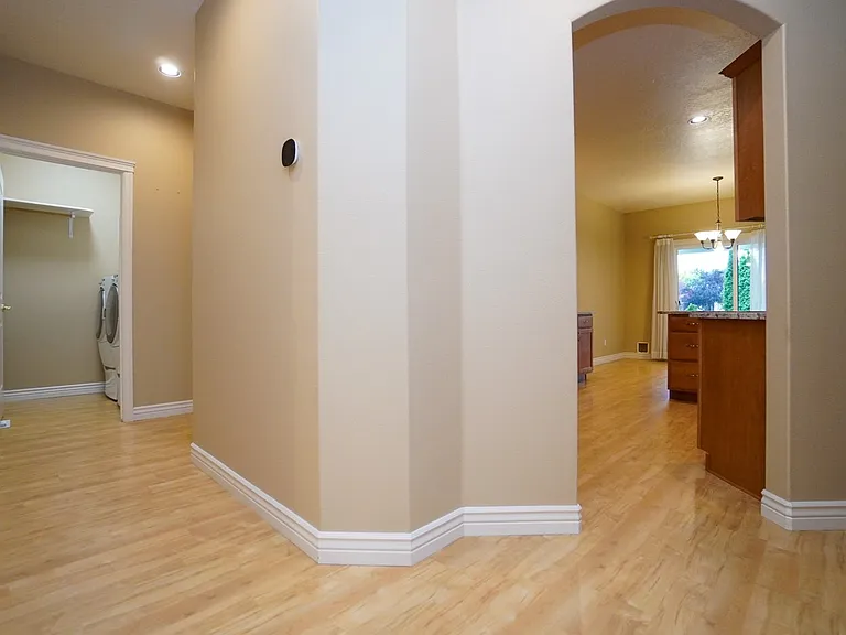 1917 W Marten Creek Dr — Photo 13