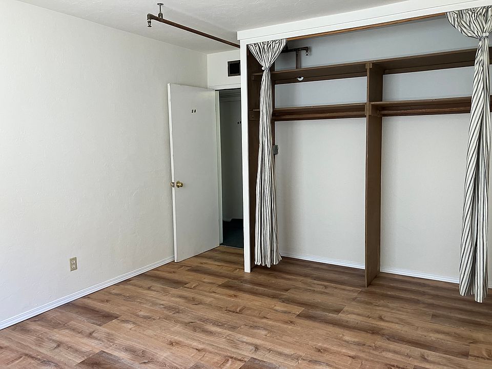 2nd image of 1 Six 2531benvenue Ave #2-4
