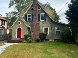 34 S Mountain Rd, Millburn, NJ 07041
