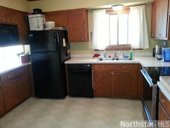 4th image of 804 Newell Dr