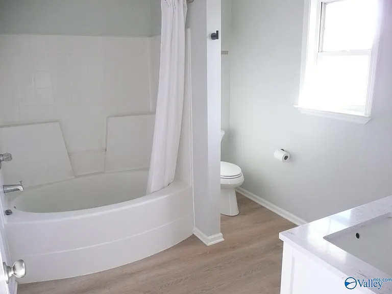 207 Shadow Trl SW — Photo 7