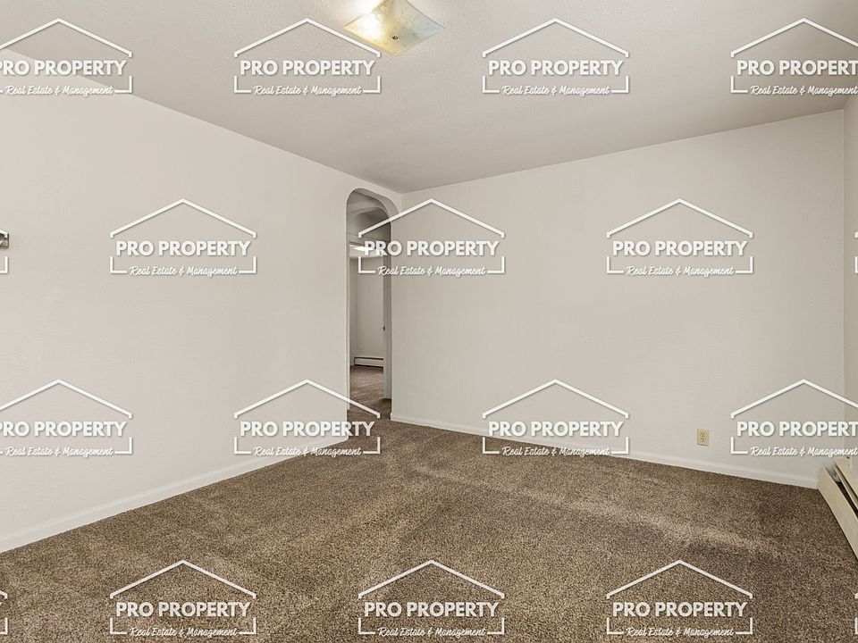1st image of 440 E 13th St