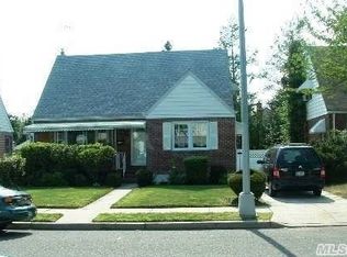 81-34 266 Street, Floral Park, NY 11004