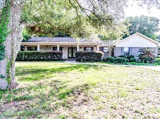 5512 Monterrey Rd, Crestview, FL 32539