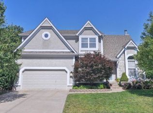 12466 S Hallet St, Olathe, KS 66062