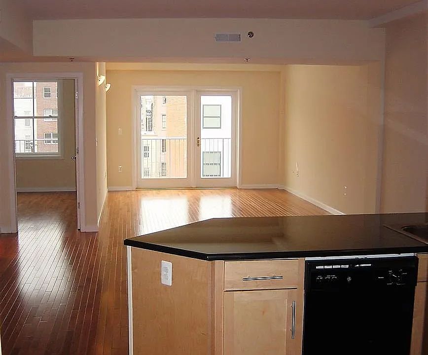 1st image of 225 Grand St APT 2A