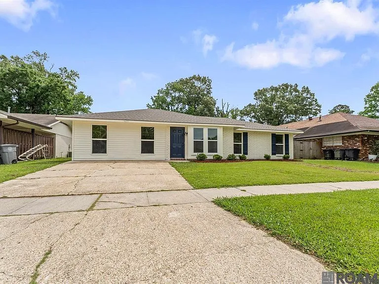 1635 Outrigger Dr — Photo 1