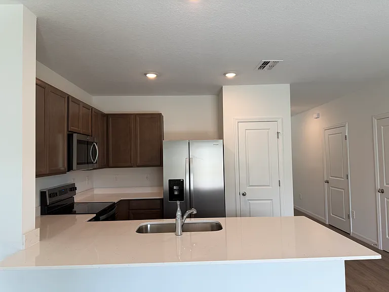 17510 Spanish Oak Loop — Photo 7