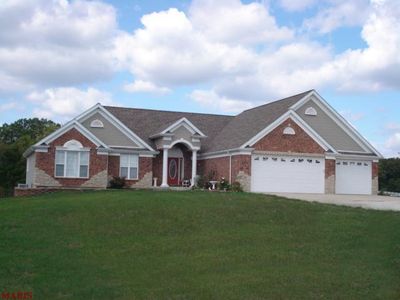 51 Champion Cir, Troy, MO, 63379