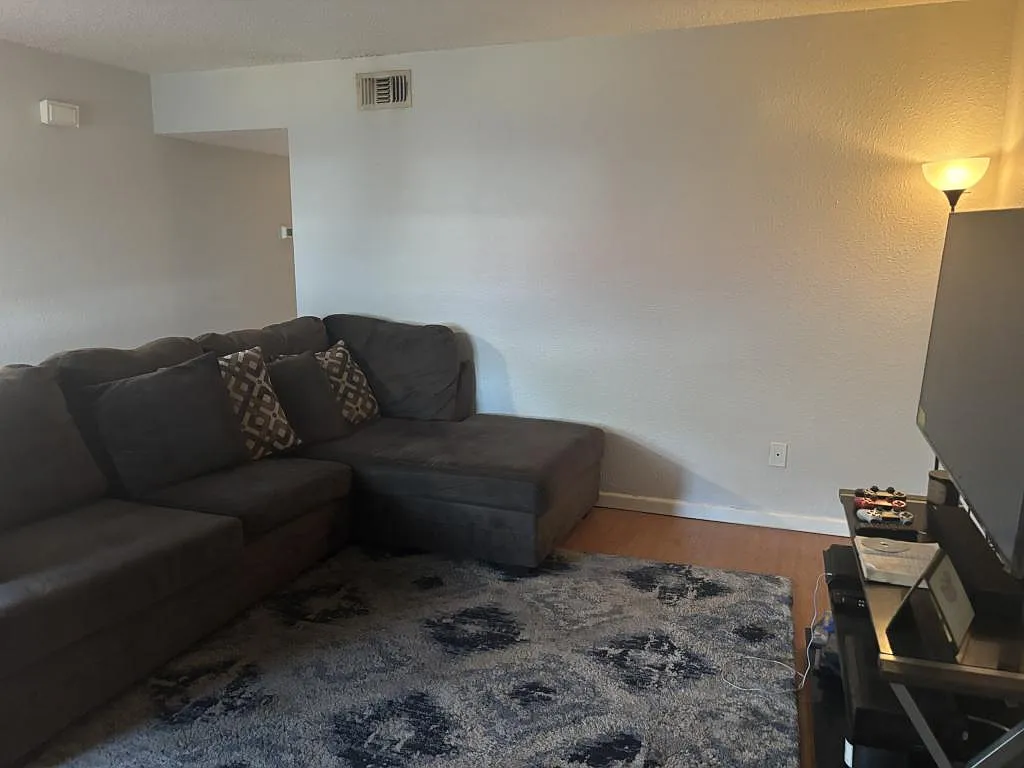 6080 22nd Ave N # 3 — Photo 3