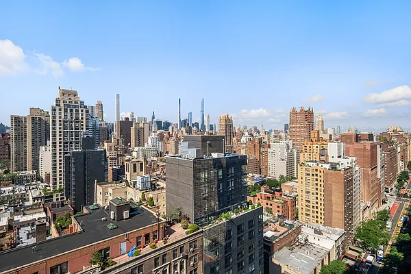 Rented by Douglas Elliman | media 6