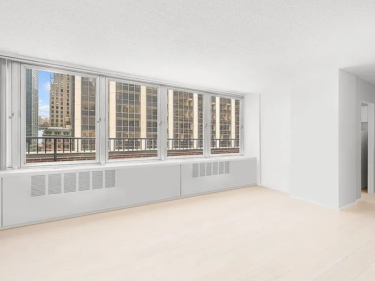 130 Water St #10H — Photo 4