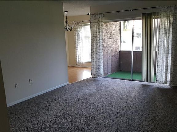 4th image of 365 114th Ave N Unit 3